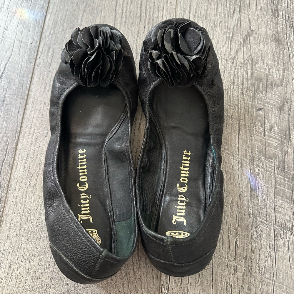 Juicy Couture flats